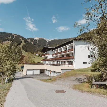 Apartament Max & Moritz 16 By Interhome Zell am See